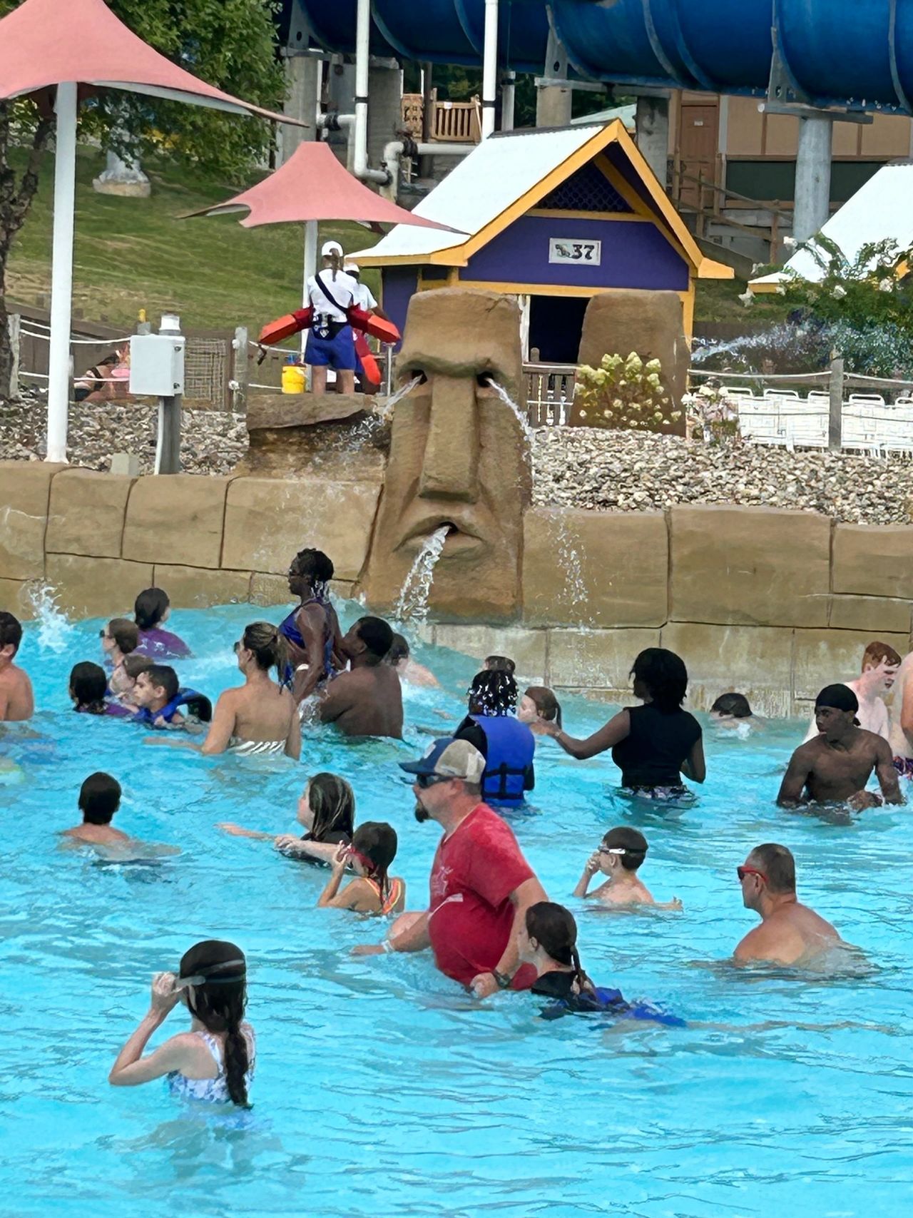 Splashin Safari does a good job of handling big crowds, offering enough variety to help keep it from feeling crowded. 