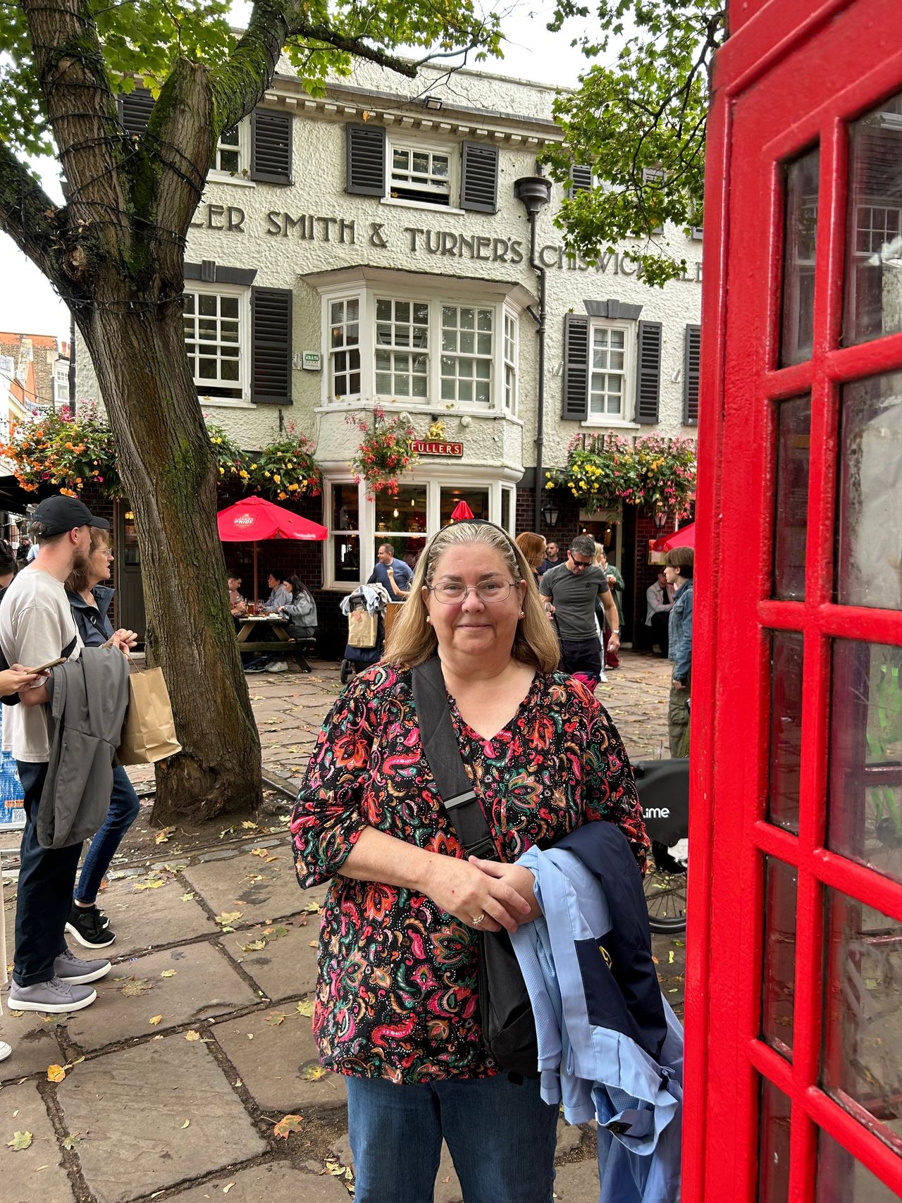 Outside the Ted Lasso pub, the Prince's Head