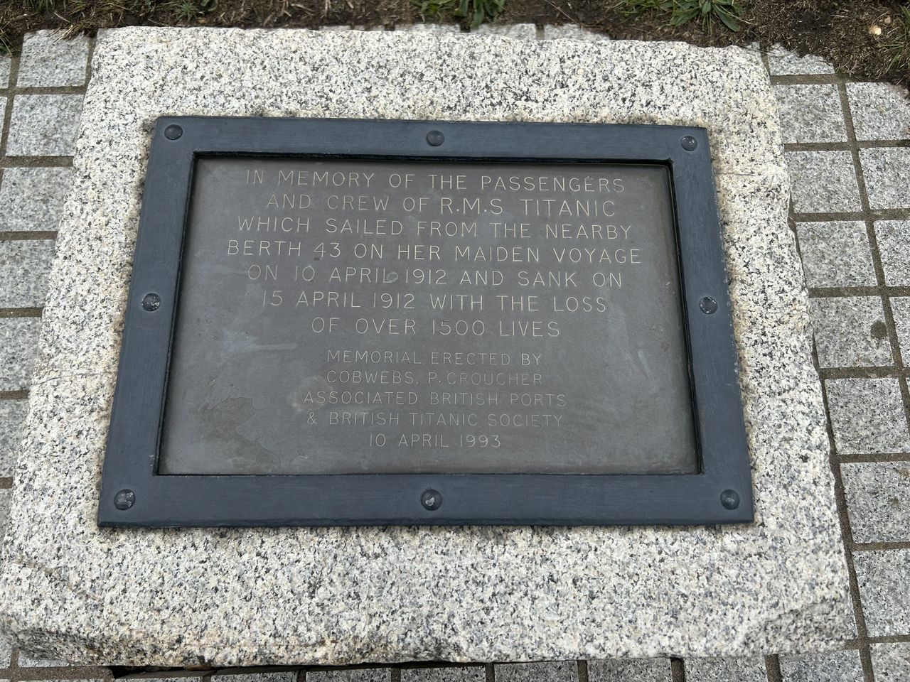 Titanic memorial at Vokes Memorial Garden in Southampton