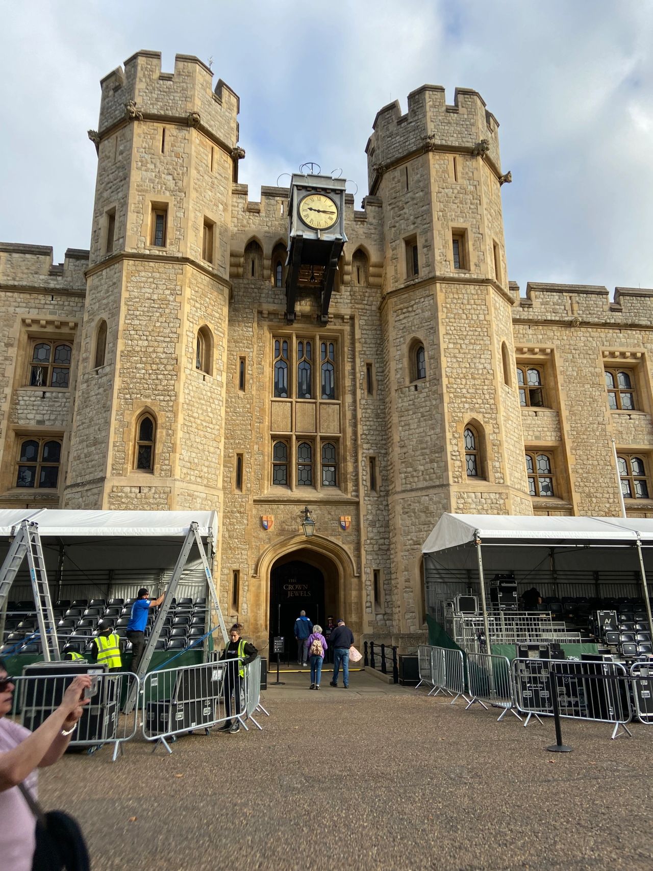 One of the many buildings within the Tower of London is the Jewel House. You can see all of crowns, scepters and other jewel encrusted items belonging to the royal family. No photography is allowed inside the Jewel House.