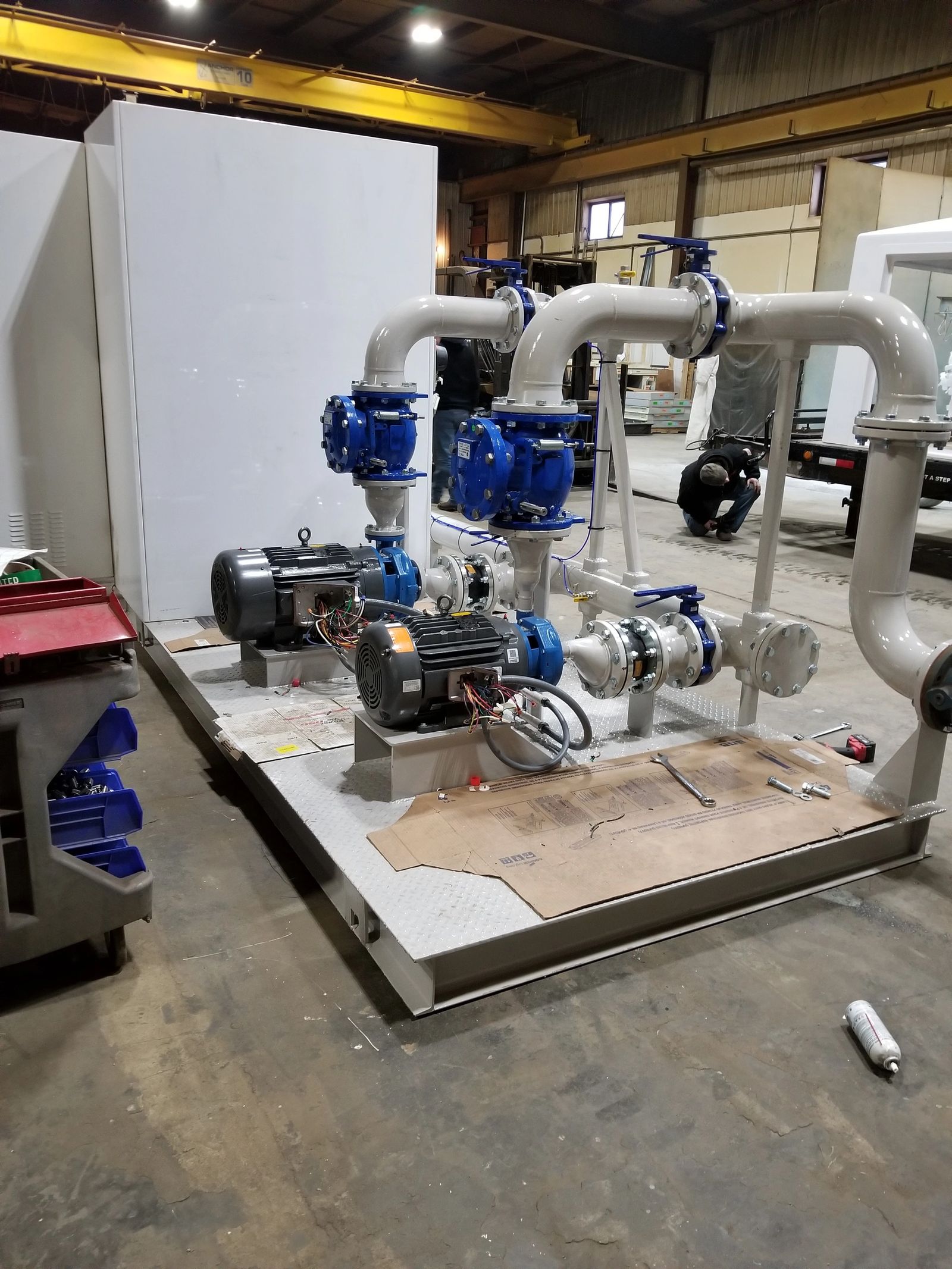 Skid mounted water pump station interior piping