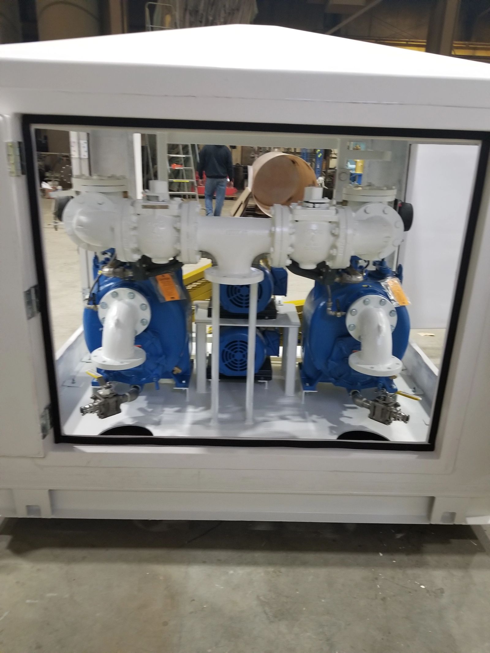 Self-priming sewage pump — open doors view