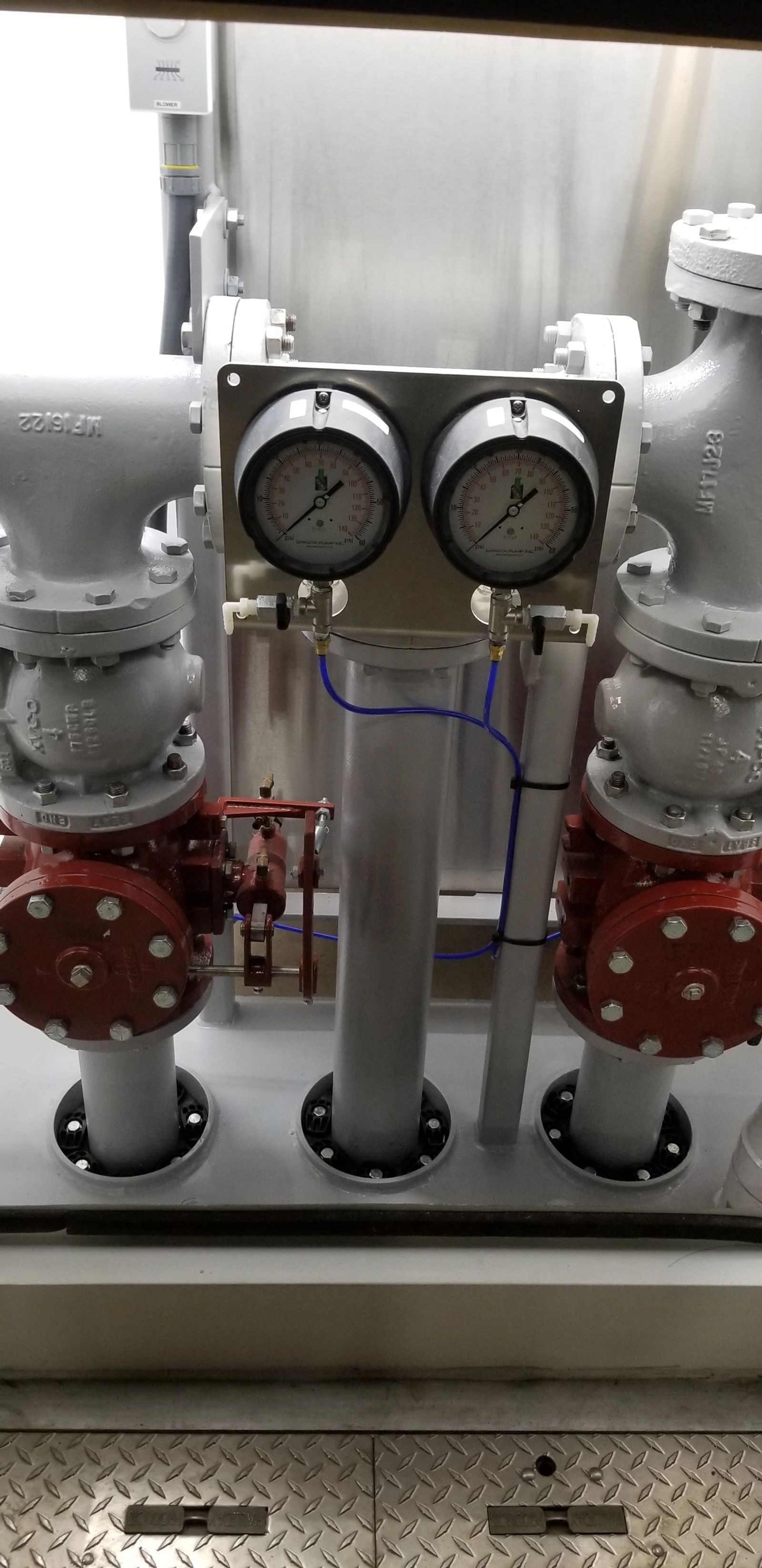 Submersible valve package gauges