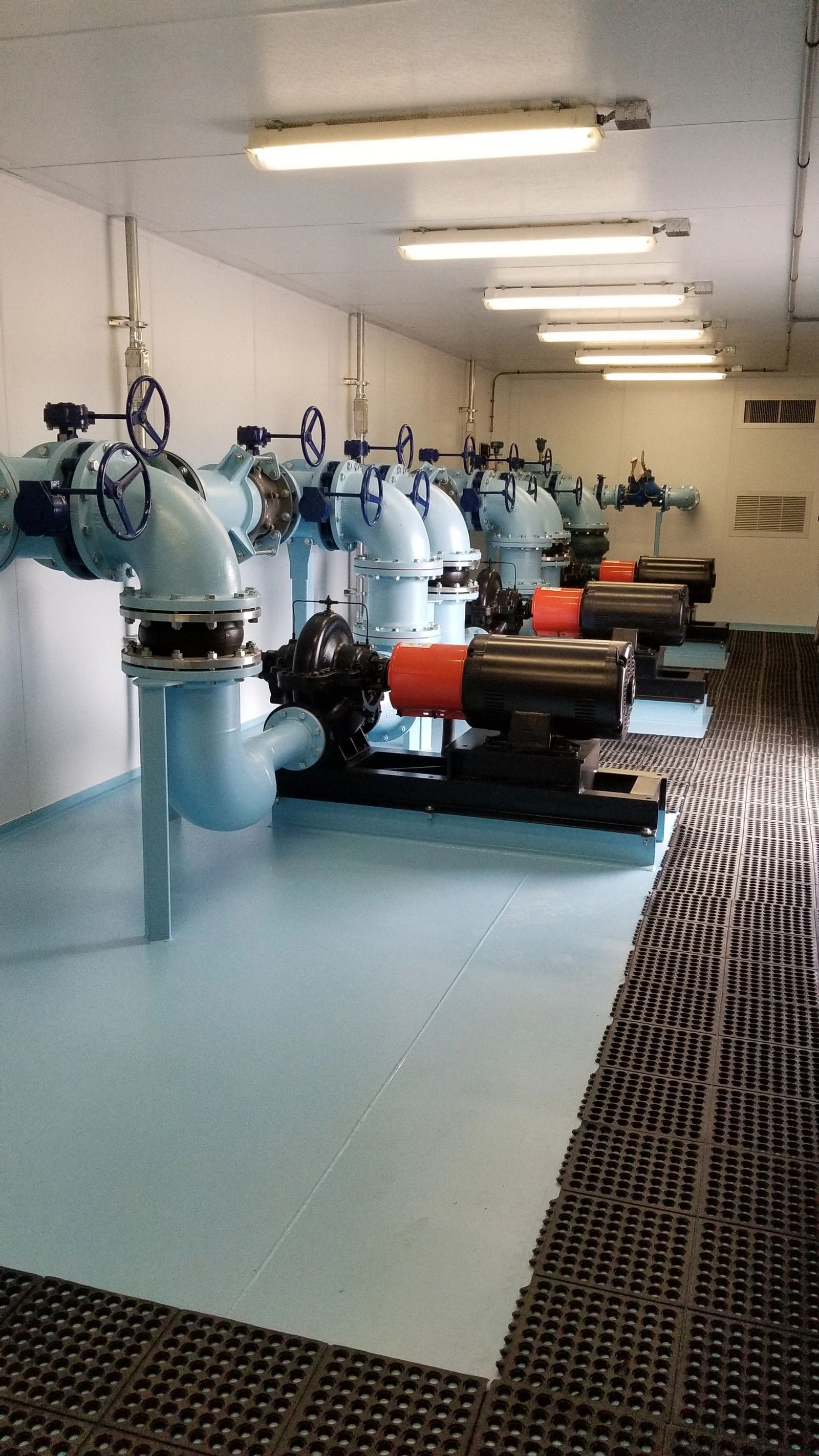 Modular water pumping system configuration example