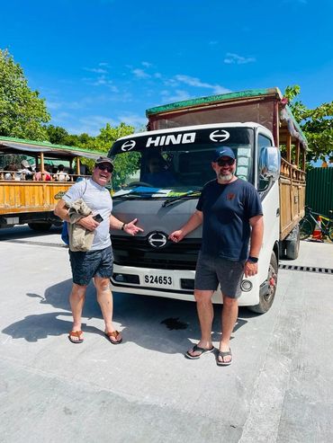 allan thomas and anton falke finding hino 300 in the seychelles