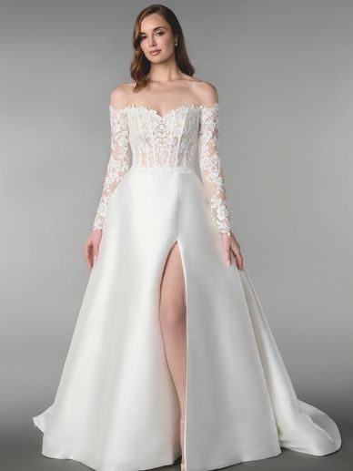 chinese dress ladies Amazon.com: Women's Plus Size Wedding Dress for Bride V-Neck Floral Lace  Bridal Gowns A Line Bride Dresses Tulle Ivory US4 : Clothing, Shoes &  Jewelry