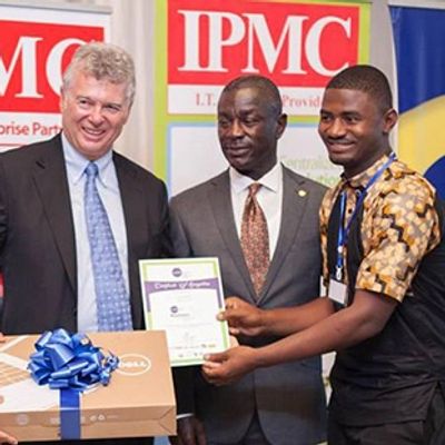 Charles Sirois, Prince Amoabeng reward  the winner of the Ghana 2015 Business Plan Competition