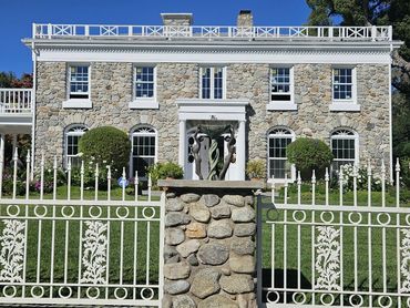 1707 North Euclid Ave. 
Built 1916. 
Georgian Revival. 
The Temple/Craig-McClellan House.