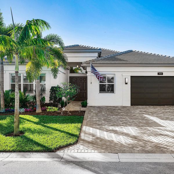 Home for sale Valencia Sound, Valencia Grand, Valencia Bay, Valencia Cove Boynton beach Florida