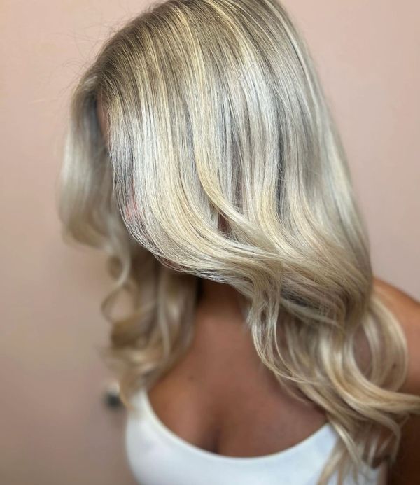 Full blonde highlights with extensions