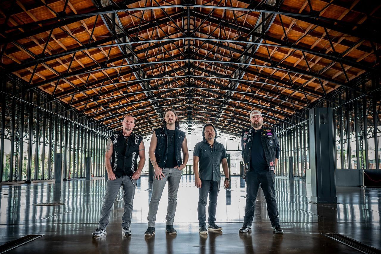Dividing Face - Home