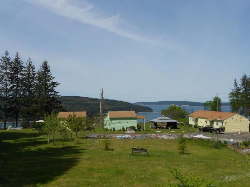 Eaglemount Rockery Cottages & Motel