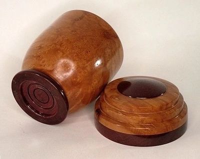 Mid-Size Wooden Urn 0104-01

External Size: 5-1/2"d X 8"h
Internal Capacity: 70 cu. in.
