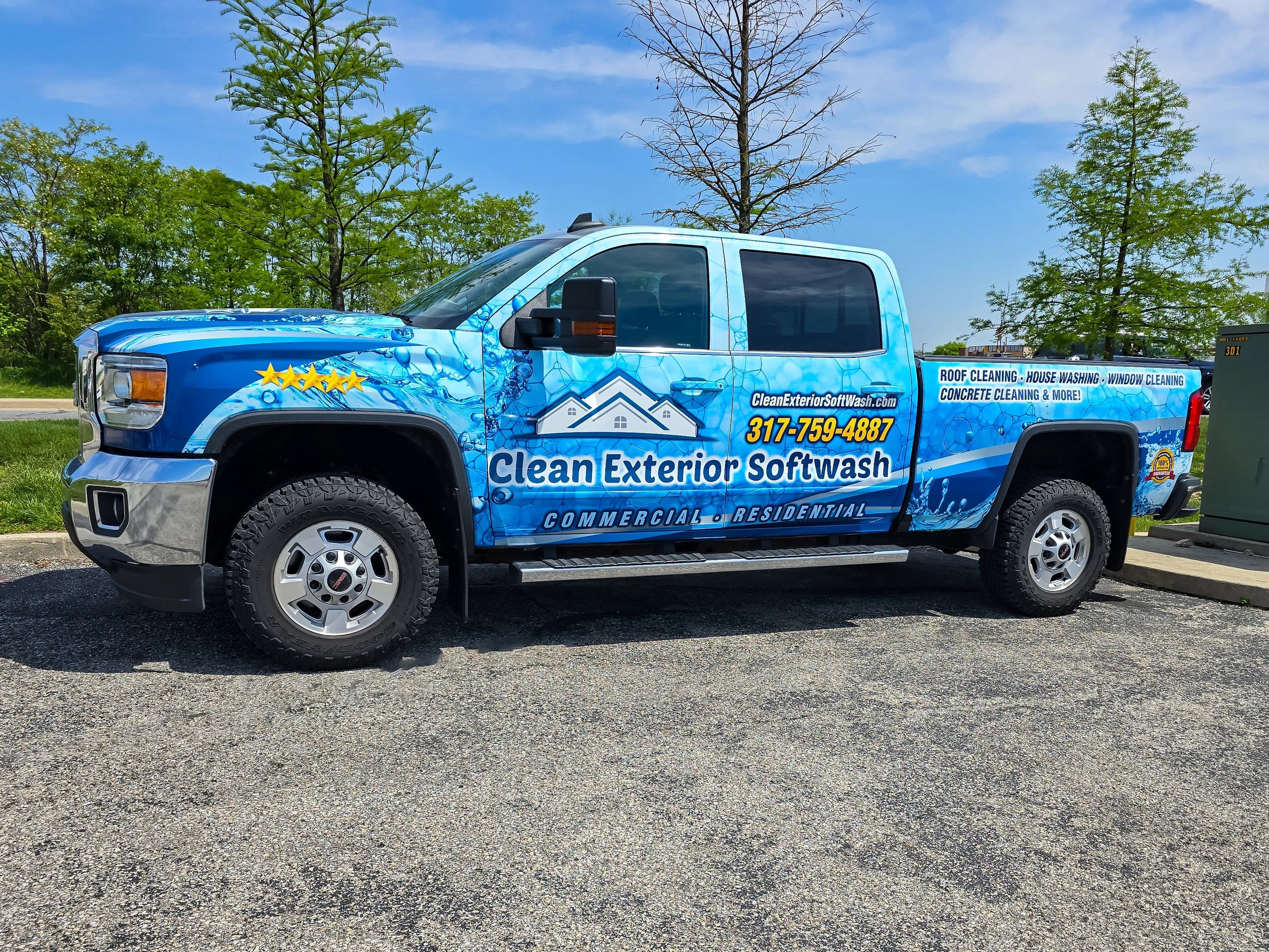 House Washing, Pressure washing, exterior window cleaning, gutter cleaning, concrete cleaning & roof