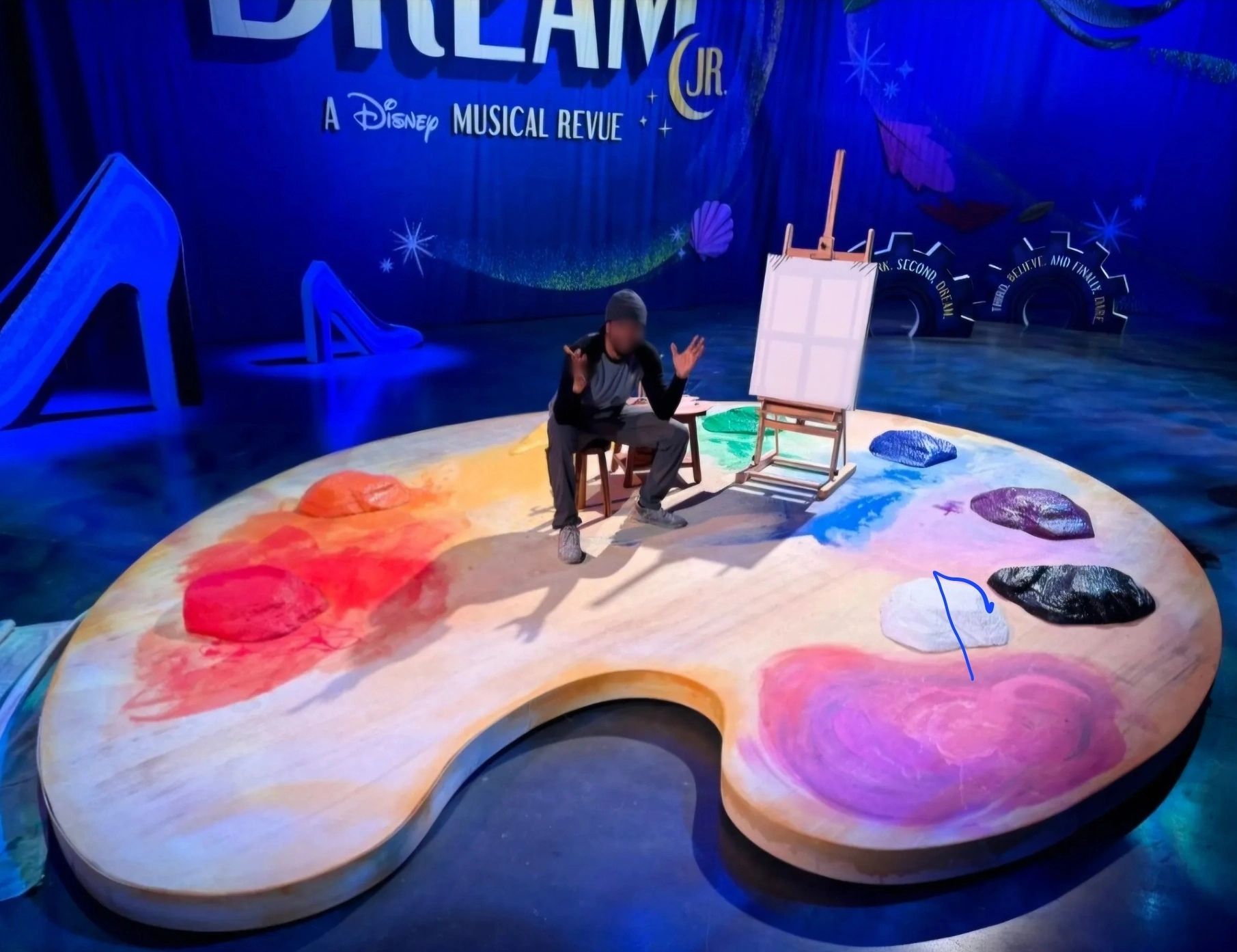 Expert Event Production & Scenic Custom Display Sets