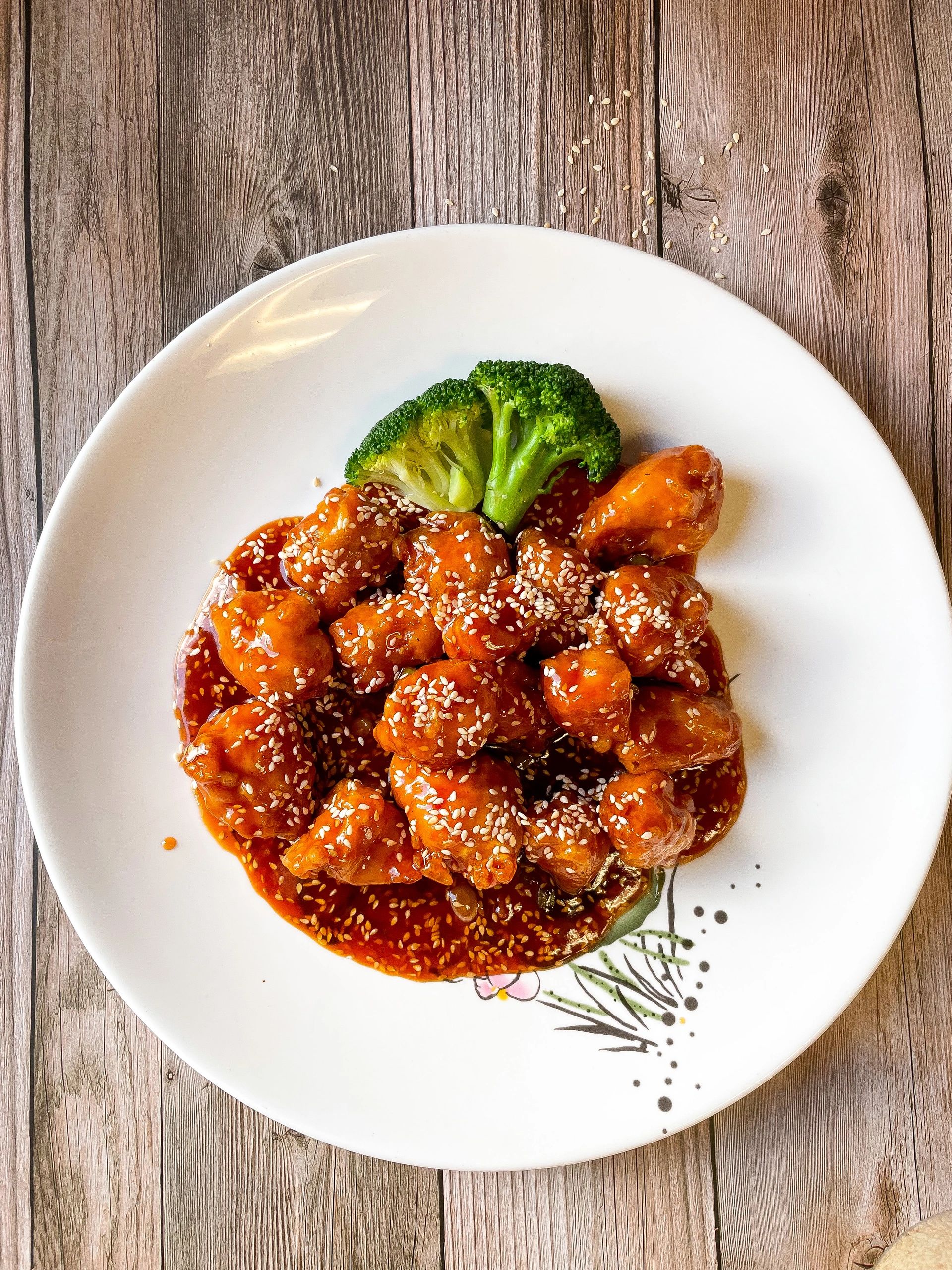 Sesame Chicken at Look See Chinese Restaurant in Ramsey NJ