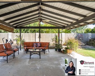  outdoor sitting area