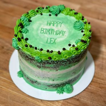 Green birthday cake—vibrant, festive, and perfect for unique celebrations and themed parties!