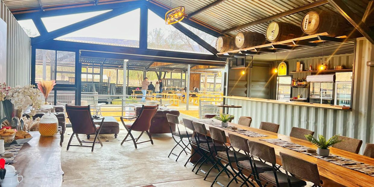 ENTERTAINMENT AREA