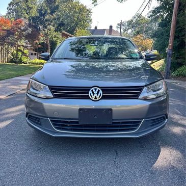 Driven 169,755 miles
Automatic transmission
Exterior color: Grey · Interior color: Black
5/5 overall