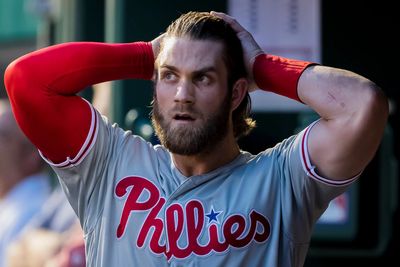 Doug Pederson threw out the first pitch for the Phillies in a Roy Halladay  jersey 