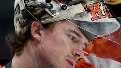 Former Flyers goaltender Carter Hart