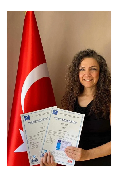 Çalışma ve Sosyal Güvenlik Bakanlığı tarafından onaylı bir Eğitim Uzmanı ve Koçum. 