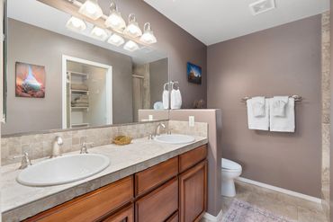 Ensuite bath with dual vanities