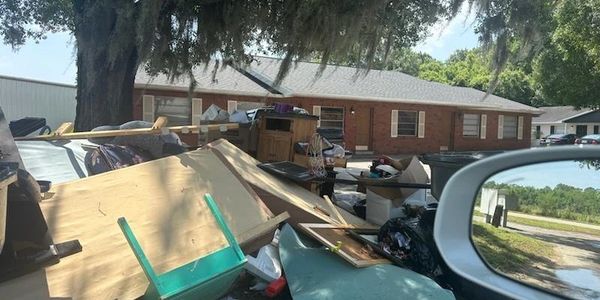 Yard Junk Removal Services