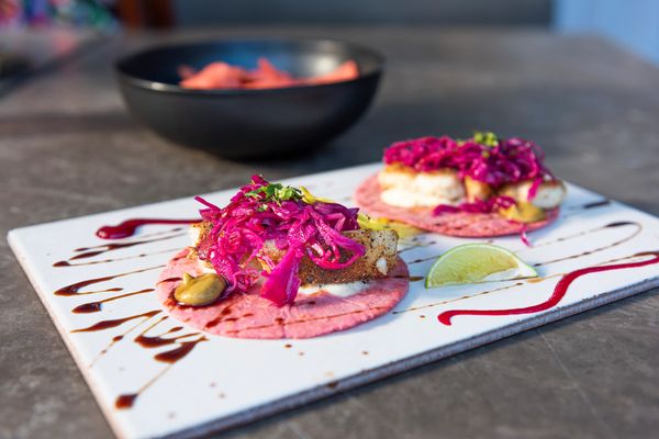 Plato de tortillas mexicanas en Tulum
