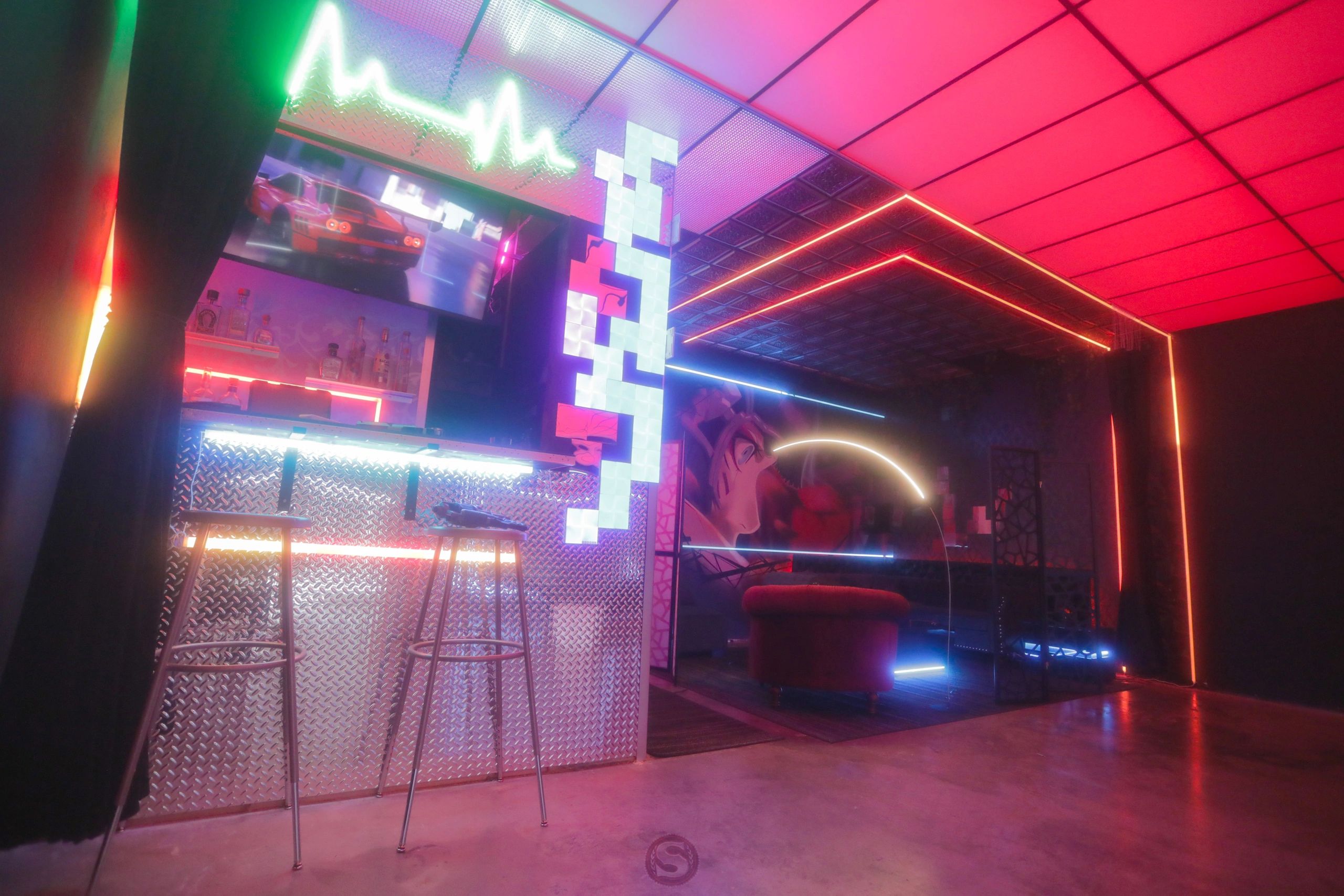 Unlock Your Creativity with Synrgystudios' Professional Equipment and Studio Spaces