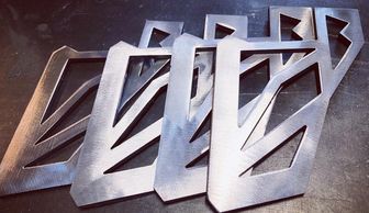 We design and create functional art through welding and fabrication.
