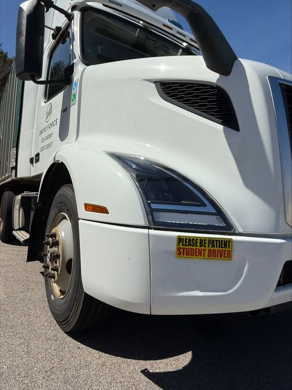 Our fleet include newer Volvos and Freightliners.
