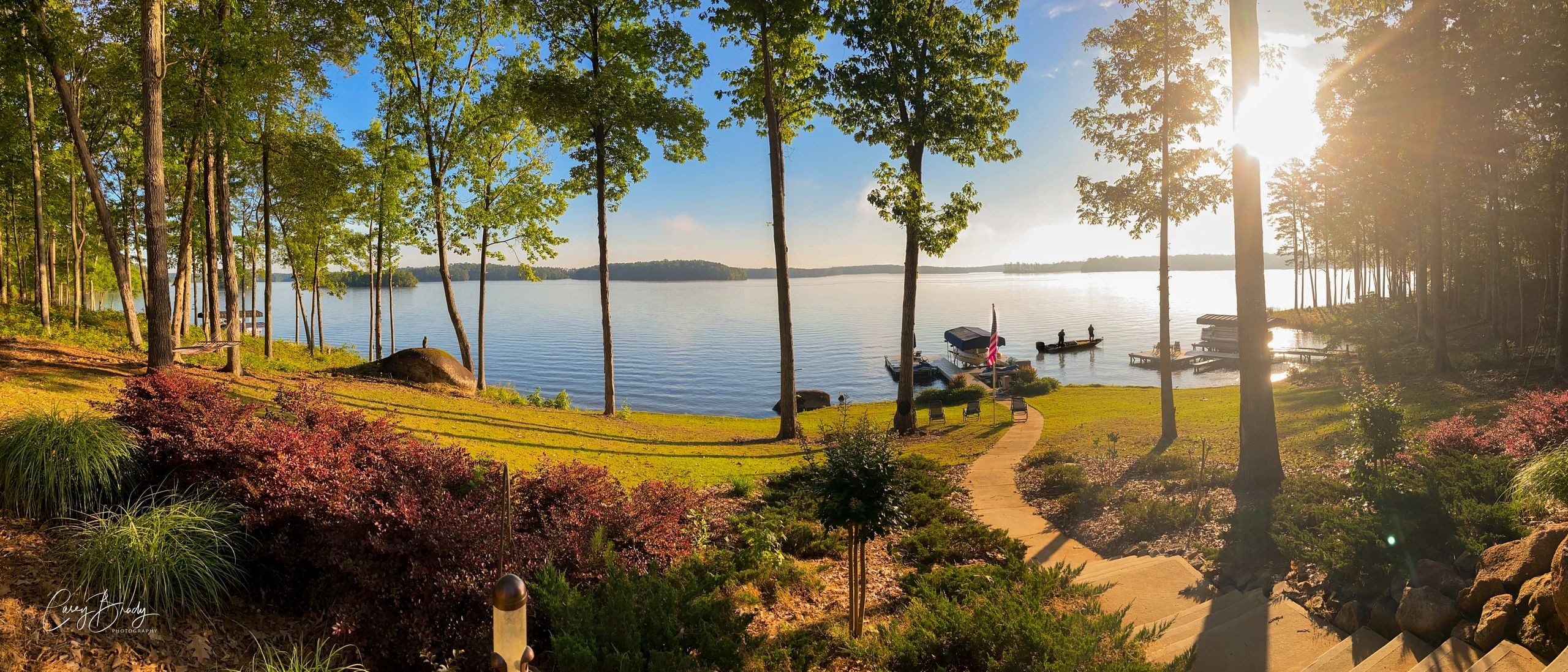 Cozy Lake Front Guest House