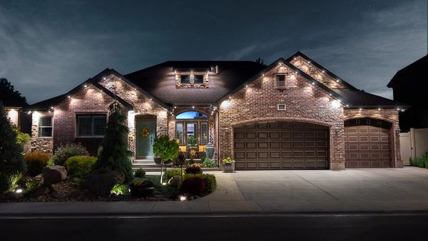 Permanent trim lighting in Gilbert Arizona
