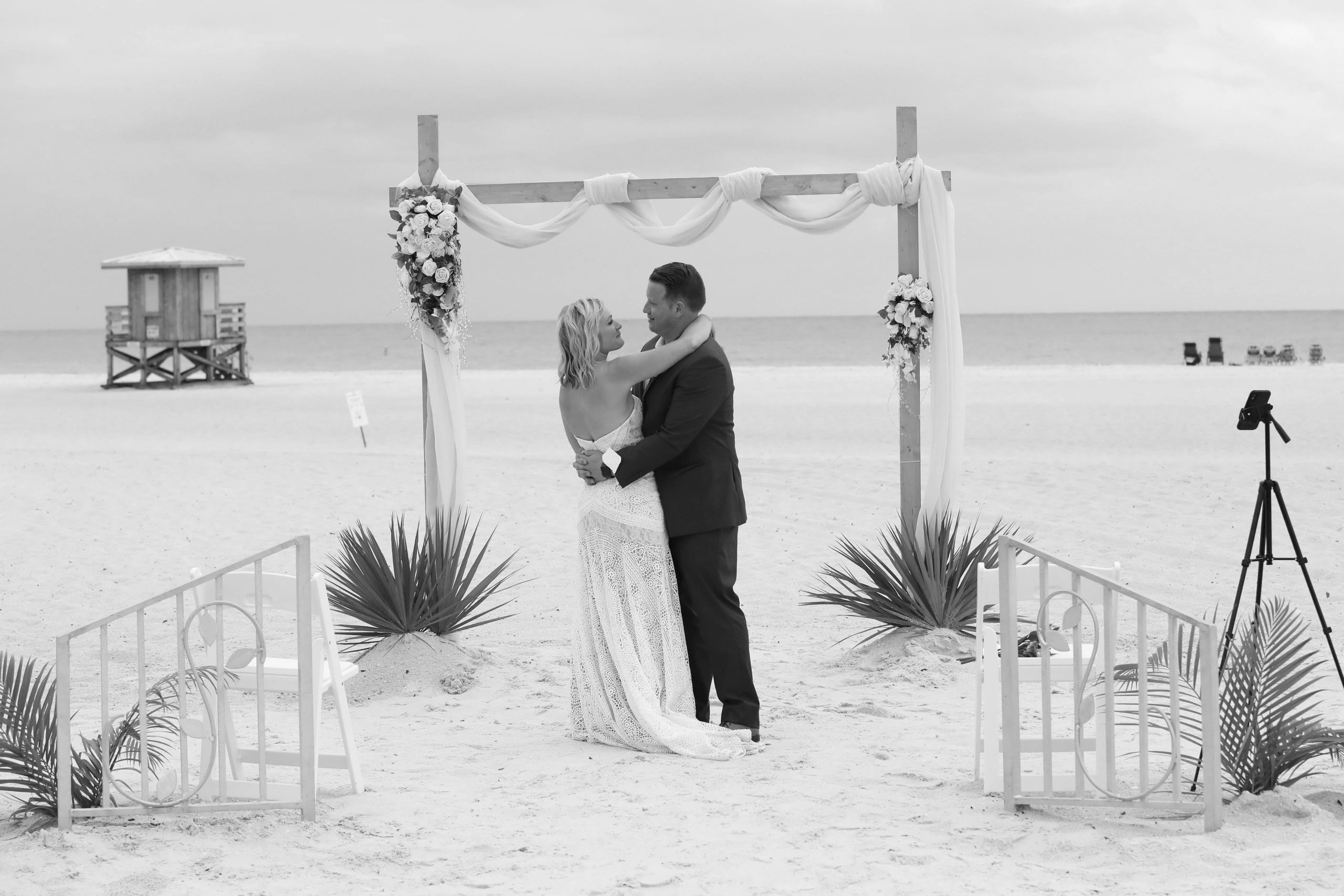 Wedding Officiant Sarasota. Beach Breeze Weddings