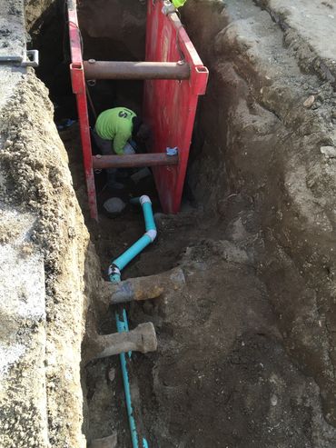 residential utilities - sewer trench box