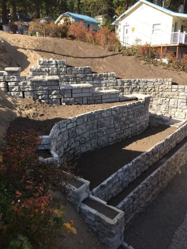 residential walls -  ledgestone redi-rock retaining wall (view 2)