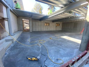 residential steel -garage with rooftop patio (view 2) - i-beams and pan decking