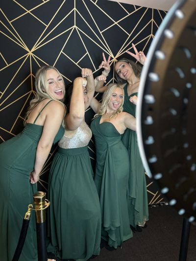 PHOTO BOOTH AND 360 BOOTH RENTAL IN BURLINGTON