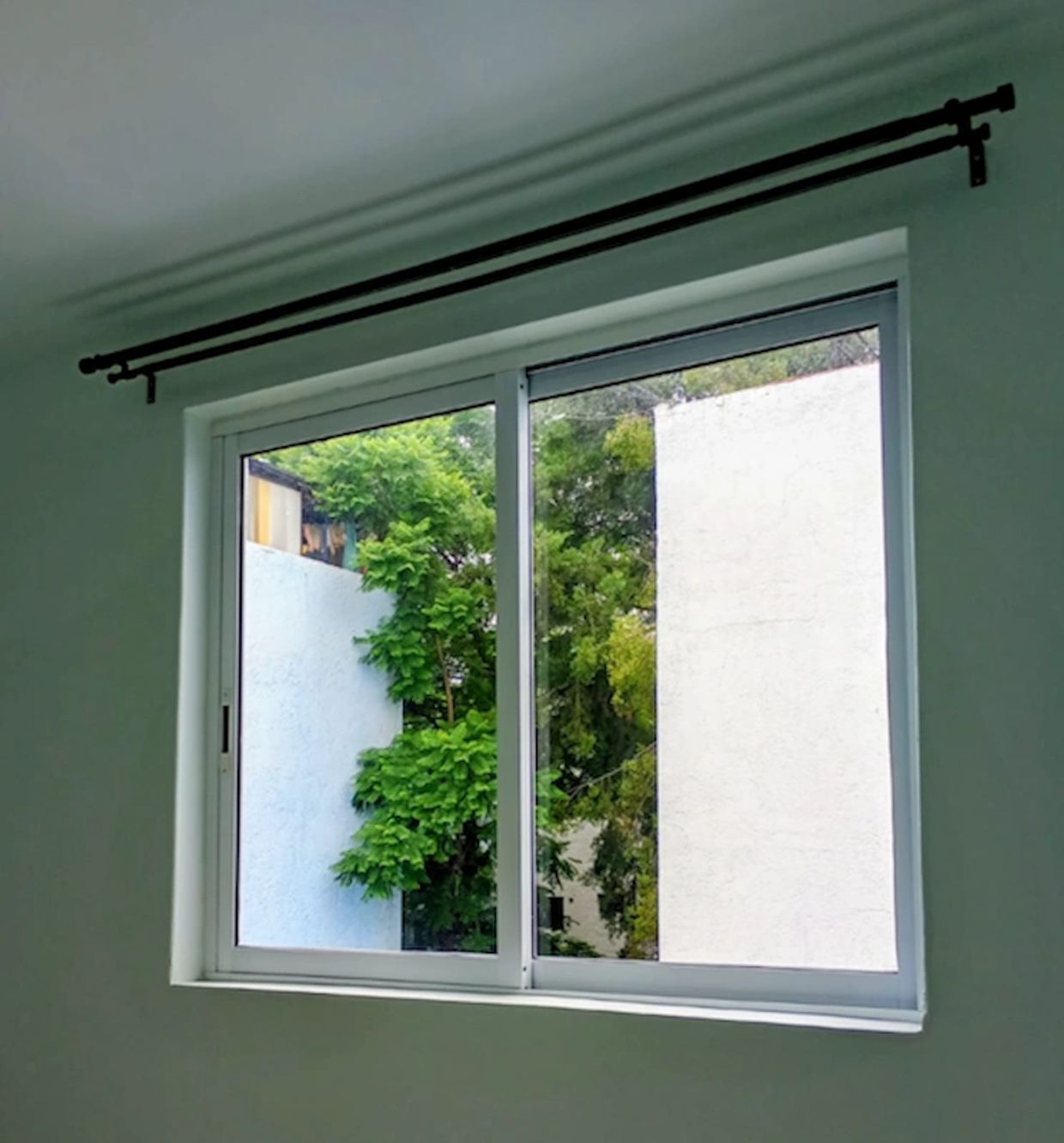 INSTALACIÓN DE CORTINEROS