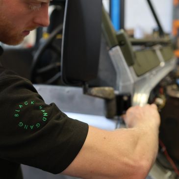 Black Hand Gang Land Rover Mechanics Foulridge Lancashire Repair Specialists