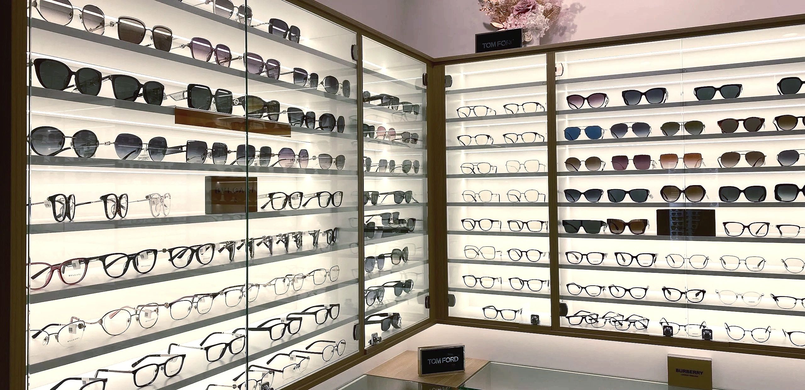 Eye Definition Optometrists Wolli Creek Glasses, Contacts, Orthok RGP Scleral lenses Dr