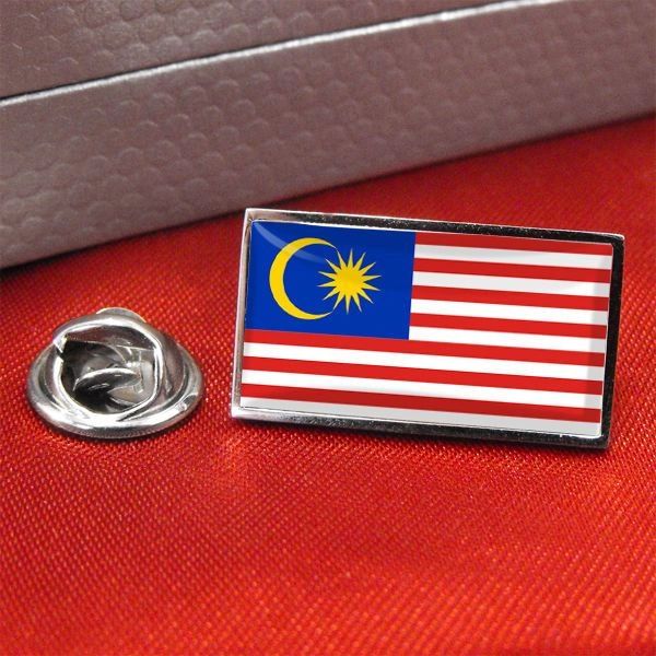 Custom Lapel Pin with Malaysia Flag