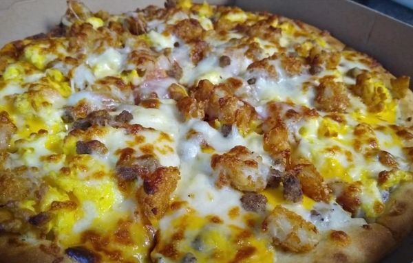 BREAKFAST PIZZA