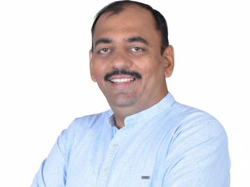 Dipak is skilled in C/C++/Rust, specializing in kernel internals and legacy system stability.