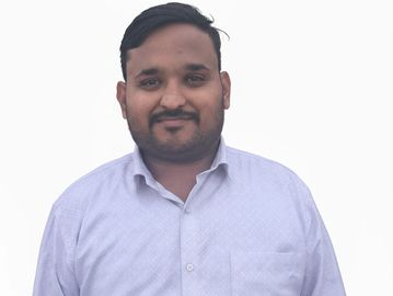 Shubham, staff member of Paisani with data engineering and data transformation expertise 