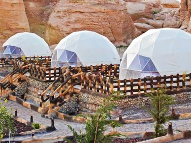 Domes or bubbles at the Seven Wonders Luxury CAmp close to Petra