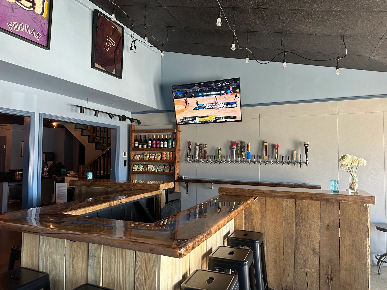 Bar photo 3