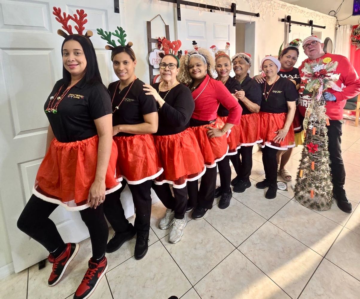 arelis beauty salon & suites staff